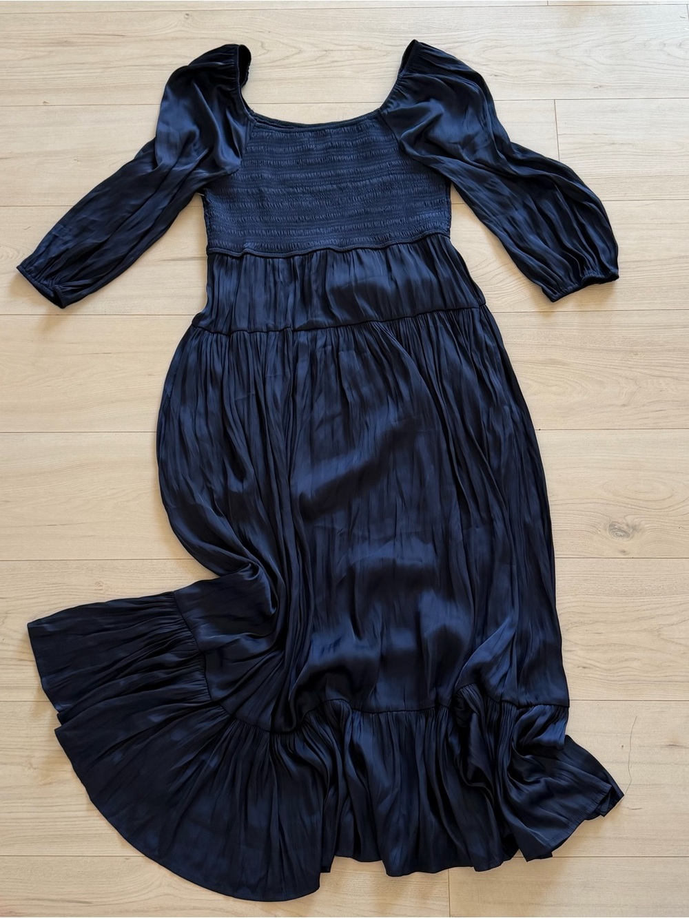 NWT Karen Kane Dark Navy Smocked Bodice Maxi Dress with Puff Sleeves - Picture 6 of 6